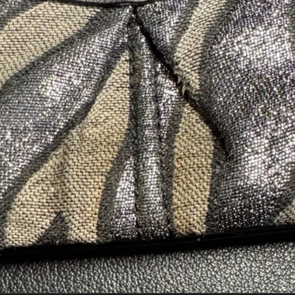 Coach 6” zebra metallic wristlet coin purse/wallet - Picture 6 of 9